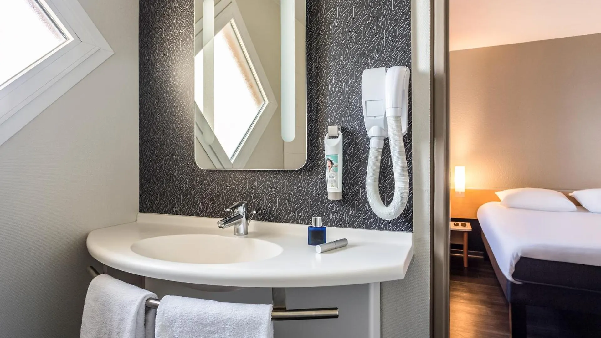 ***  Hotel Ibis Thonon Centre Francia