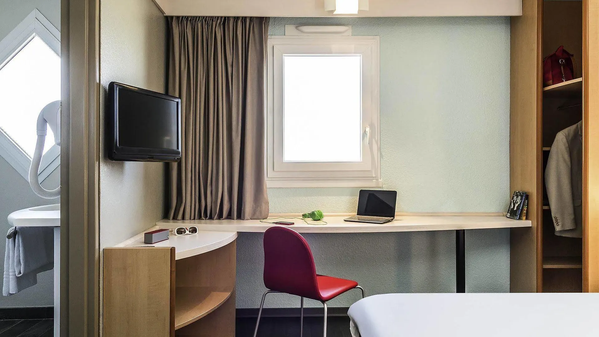 Hotel Ibis Thonon Centre 3*, Thonon-les-Bains